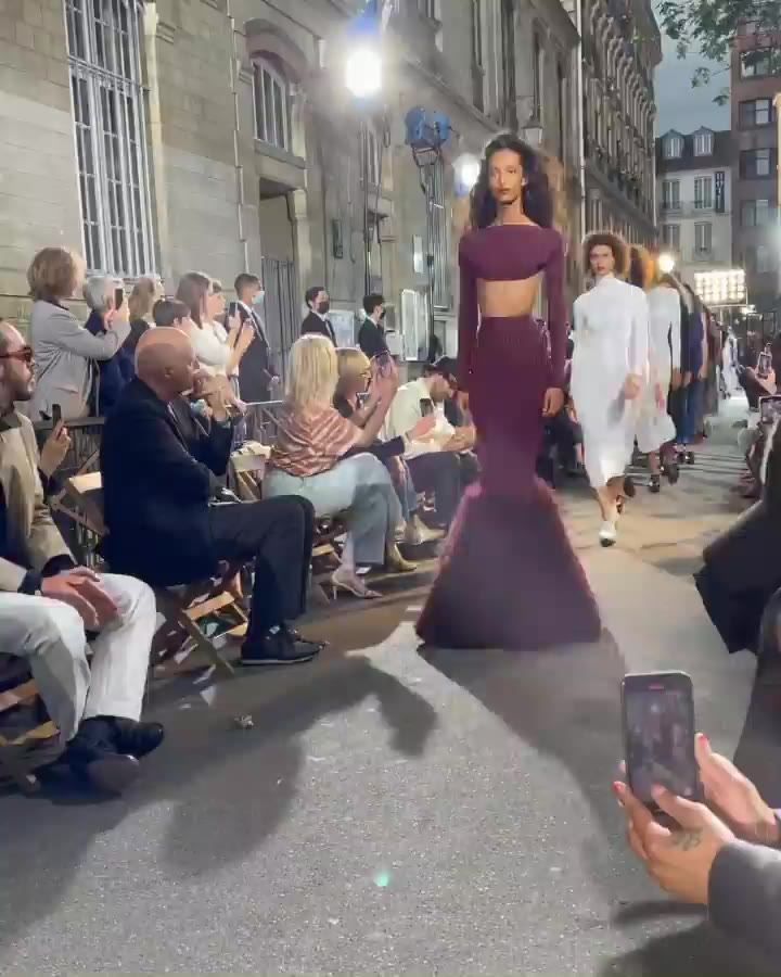 The new #Alaïa by @pieter_mulier. Swinging hips, sensual cling, Tunisian bells…