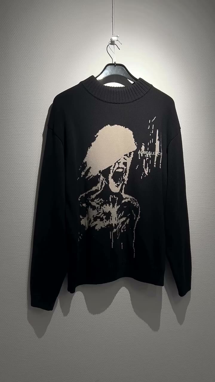 AMBIVALENCE® & artemile - ‘AA’ KNITWEAR Cette collaboration explore…