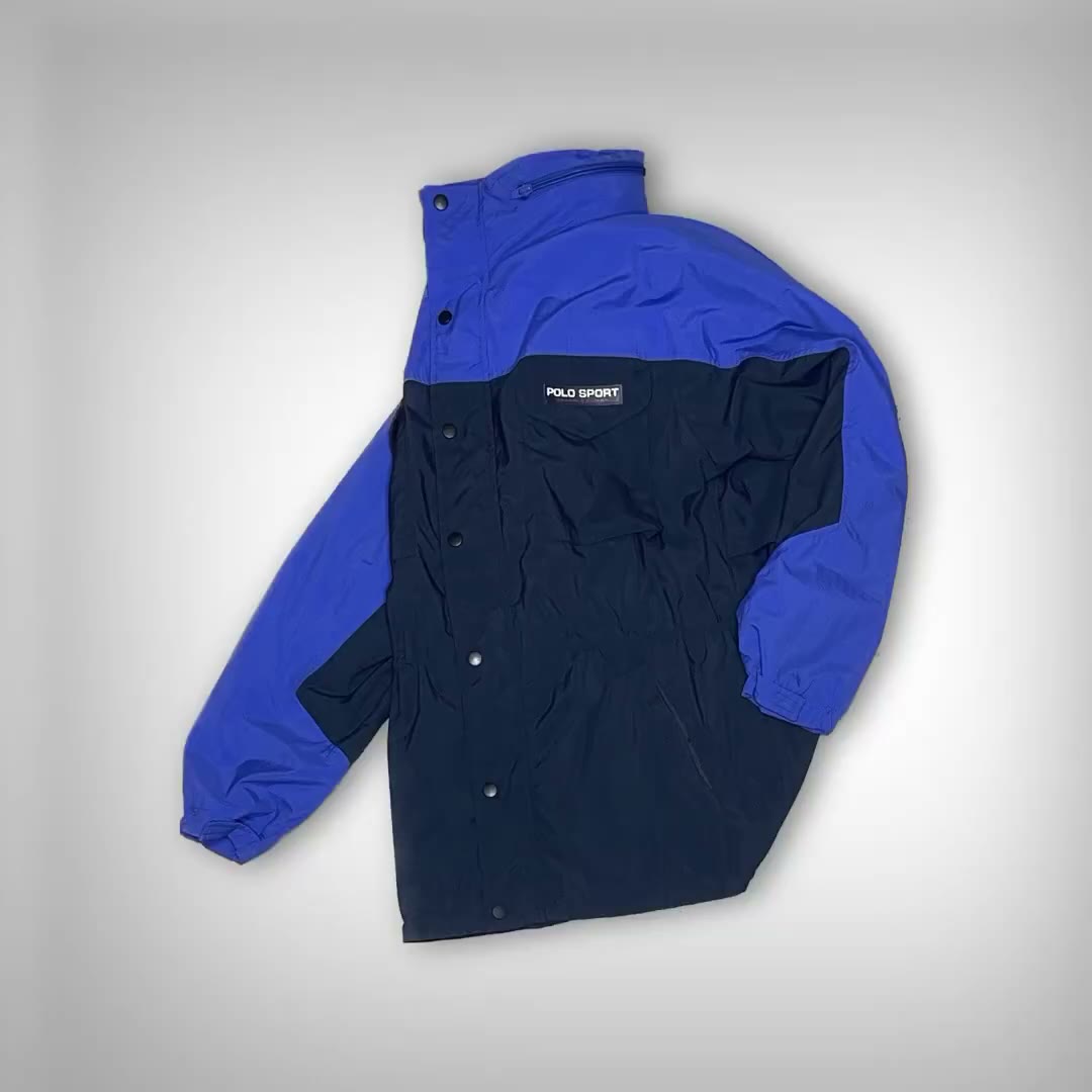 90s Polo Sport. Available in store & Web. #Vintagemalasaña #menacestore
