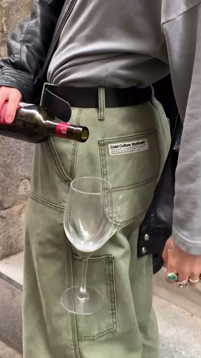 Friday mood 🍷 Credits: @fermendigil #minimalhouse1