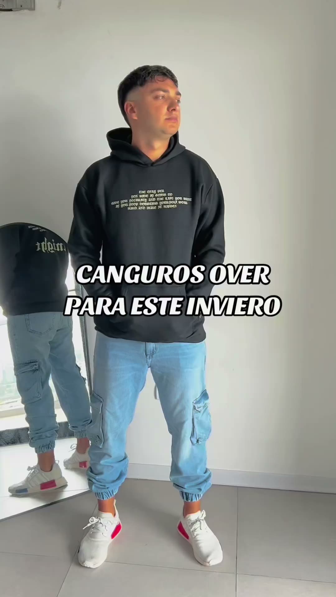 En Belgica ya estamos preparados! •Canguros over con friza, muchisimos…