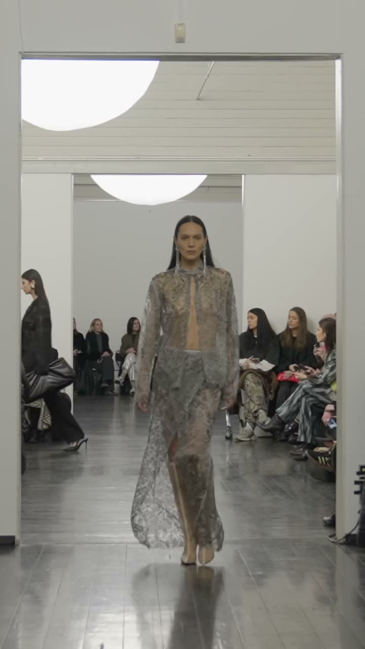 REMAIN FW24 LOOK NO.15 Laura Less than a week until our next show. Stay tuned.