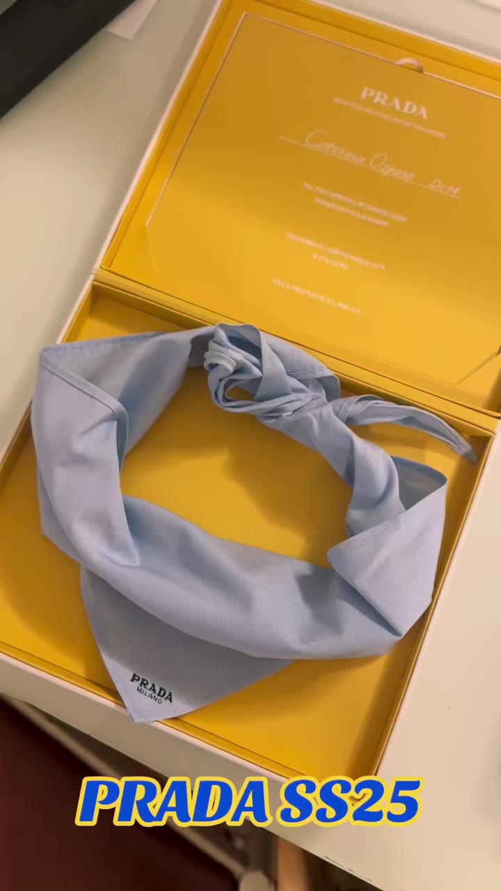 @prada ss25 🩷❤️🧡💛💚🩵💙💜
