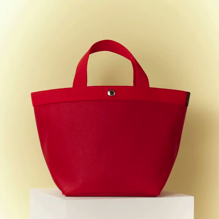 Spinning into style with a pop of red. 💃🔥 #RedVibes #FashionRotation 707GP …