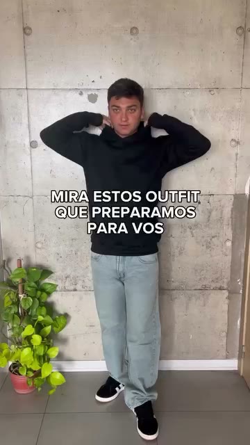 Te mostramos unos outfit para la facu o el día a día 🤙🏽 Conseguilos en…