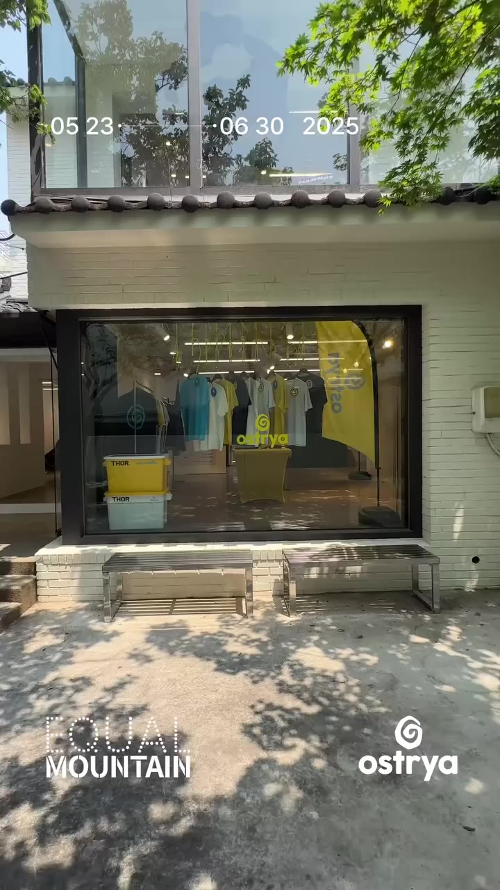 EQUAL Mountain POP-UP in CREAS DOSAN ⠀ 크리스 도산에서 진행되는 이번 팝업스토어에서 오스트리야 25SS…