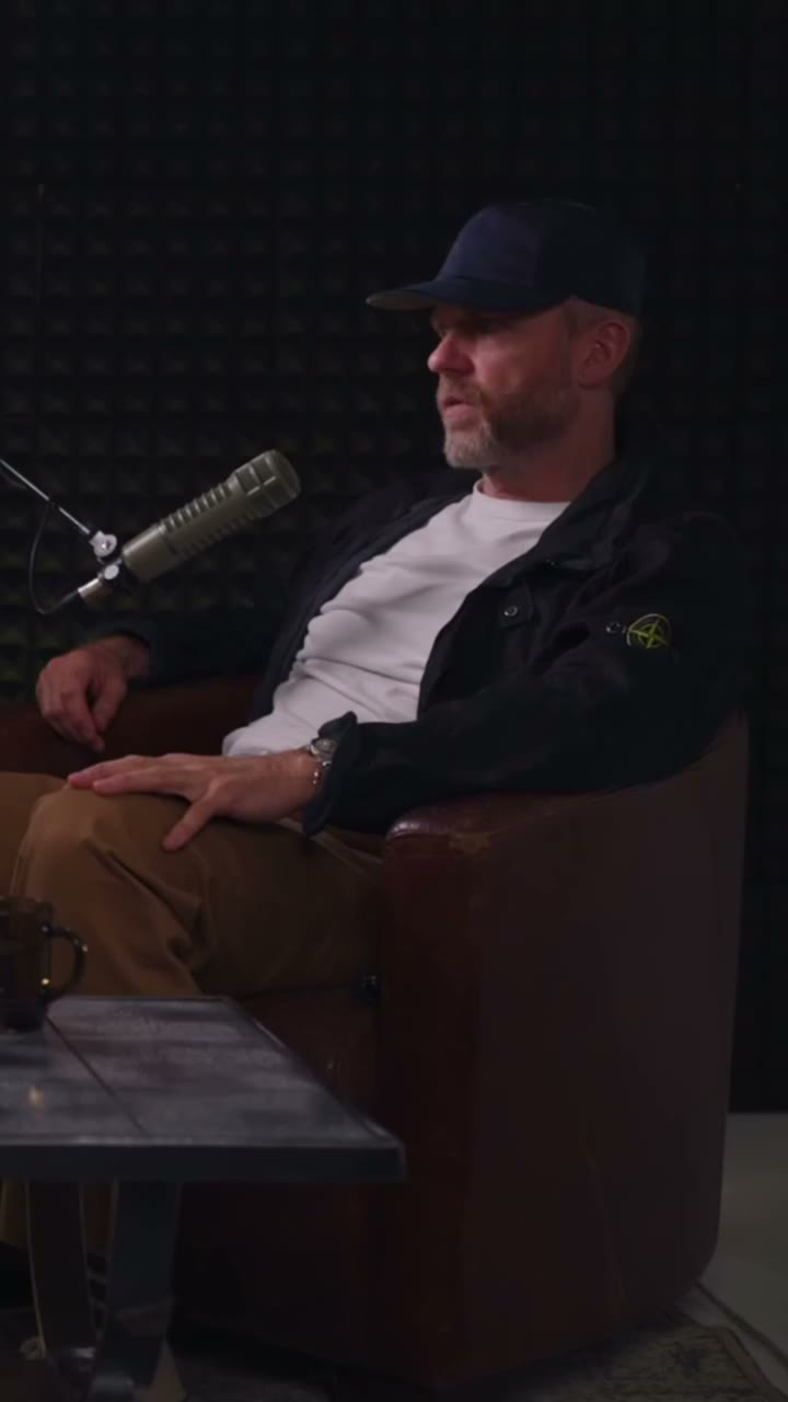 Skins Party 👑 Episode 001 of @stoneisland podcast with @ewenspencer Now…