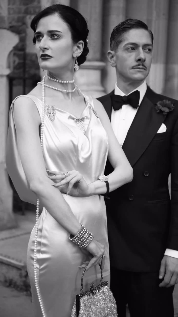 An elegant evening at the @catspajamaslondon with @valeriedemerteuil…