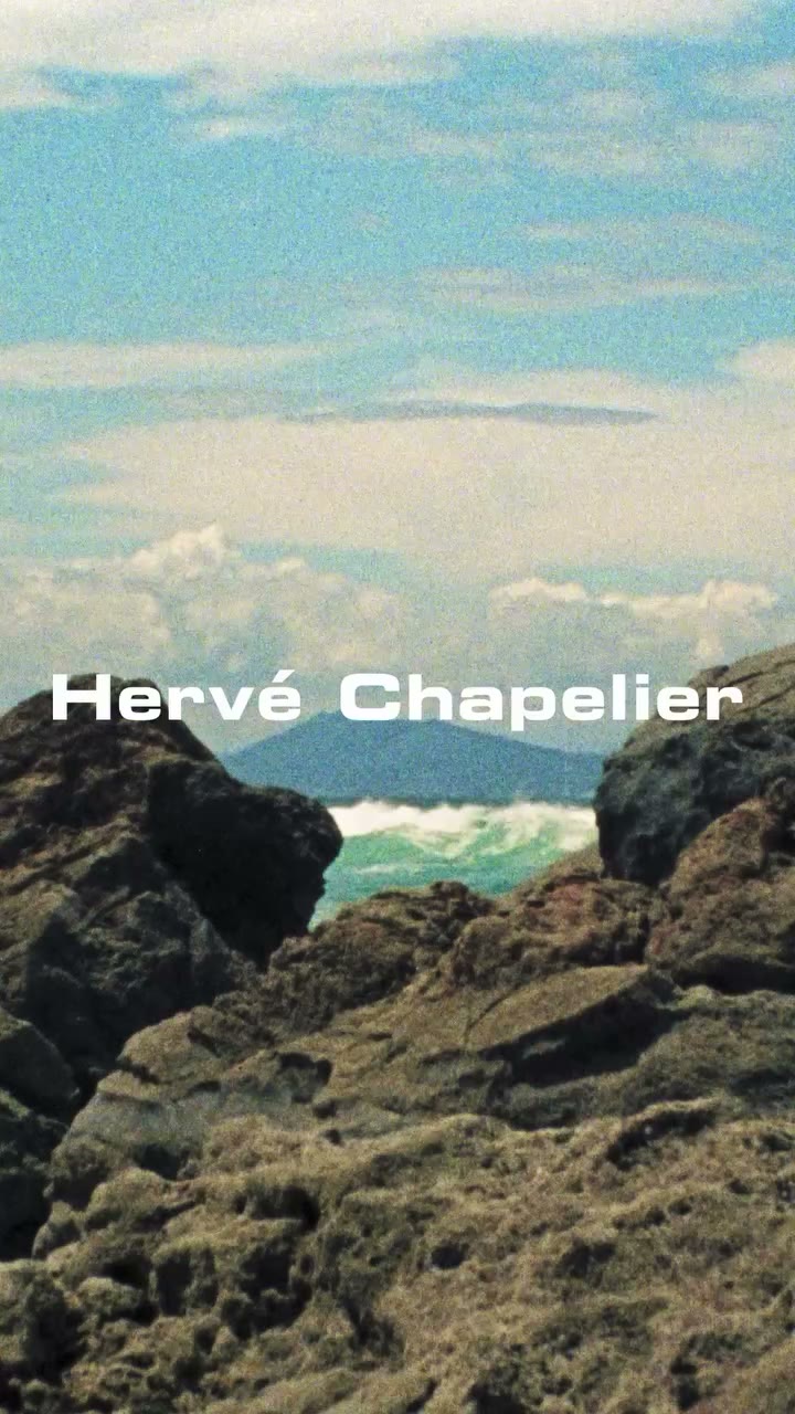Seaside ready. The Hervé Chapelier beach tote bag. 2012PP : 95€ on…