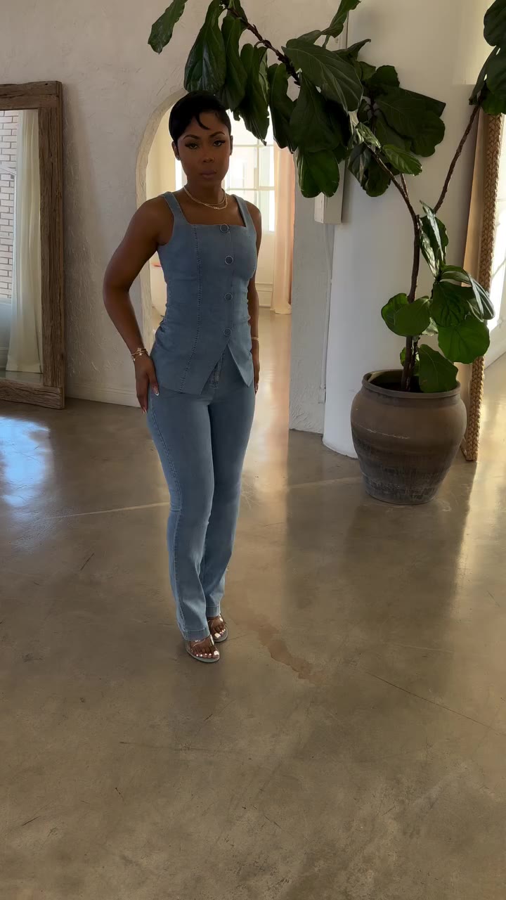 This denim set is a must 🔥 Shop www.muurswagg.com . . . #muurswagg…