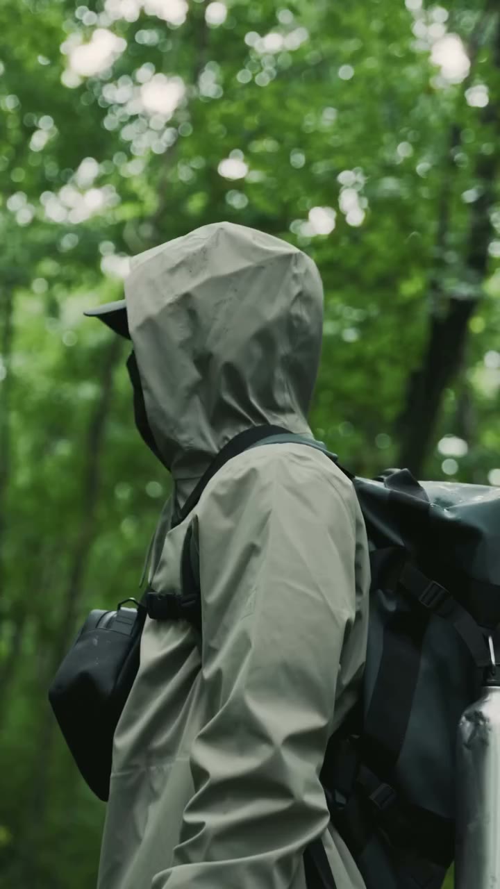Suva Hardshell Jacket combines high functionality with a lifestyle-tech…
