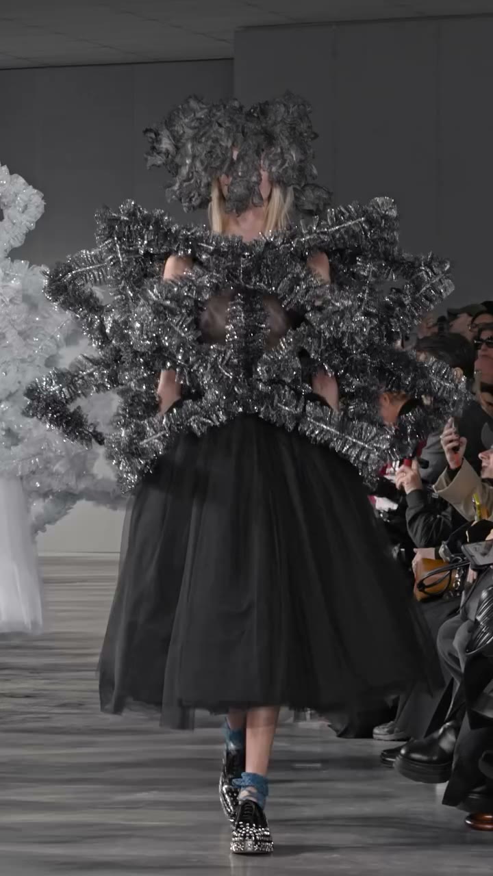 noir kei ninomiya Spring-Summer 2026 collection “PURE AND PLAYFUL” Hair & Make…