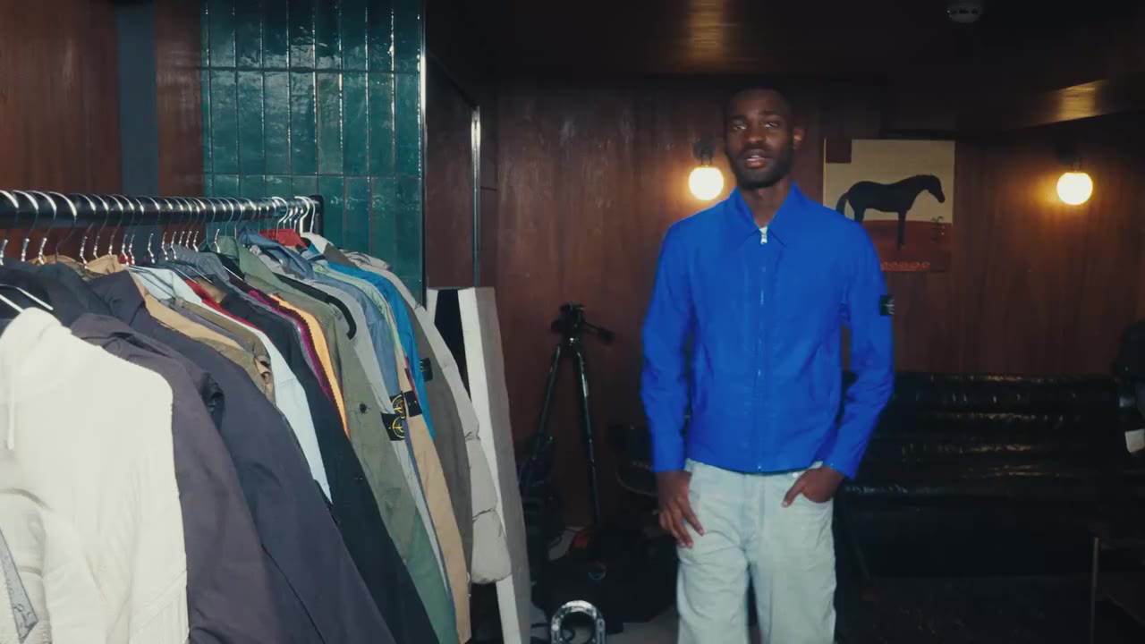 Words with the boy @santandave 👑 Dave walks me through his extensive…