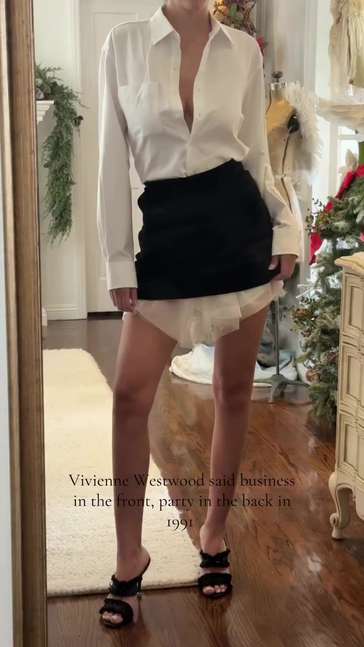 Can we hear a little commotion for this Vivienne Westwood 1991 bustle skirt?…