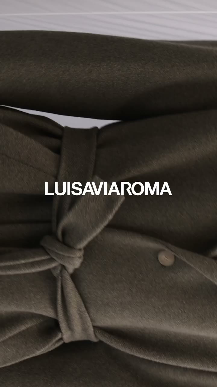 Knitwear that matters. Essential layers in refined textures and contemporary…