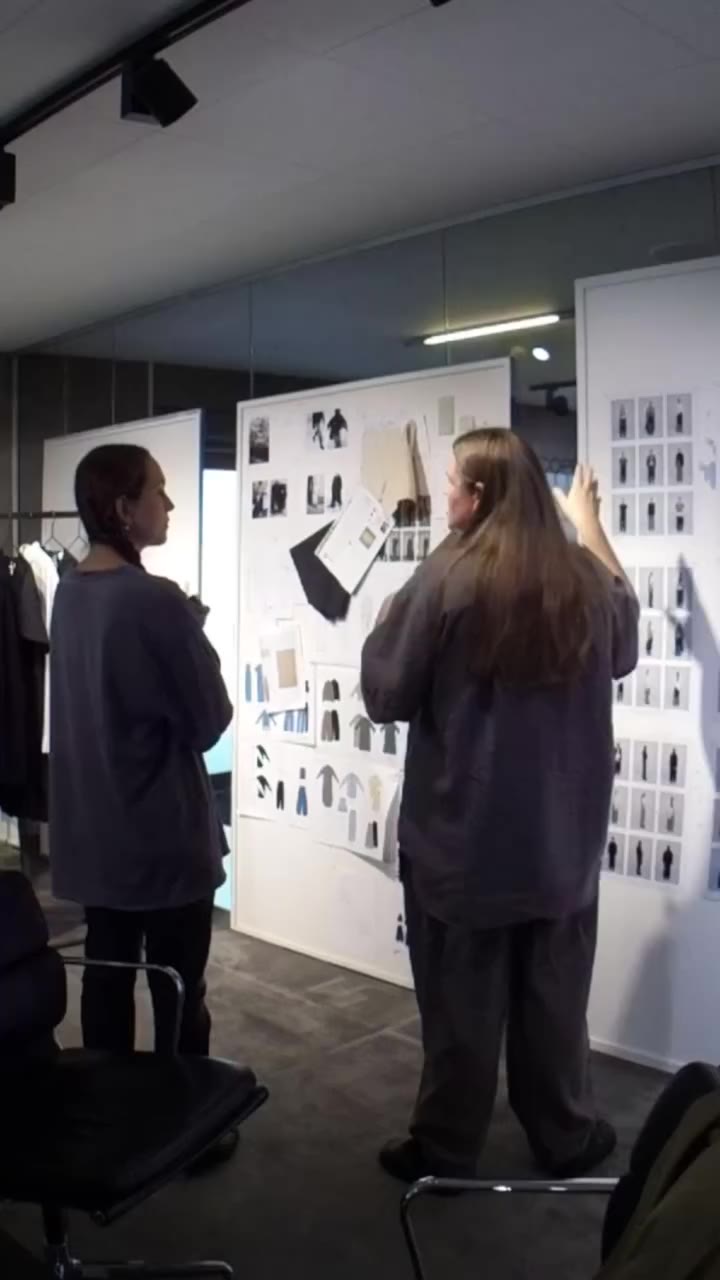 A look behind the scenes of preparing for a show with creative director…