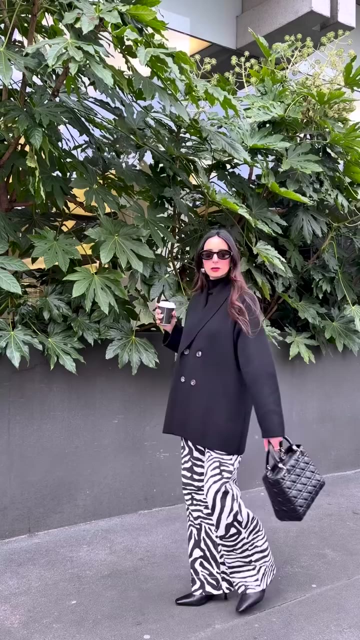 Out in the city, wrapped in cashmere. With @caterinafracasso_ #maisoncashmere