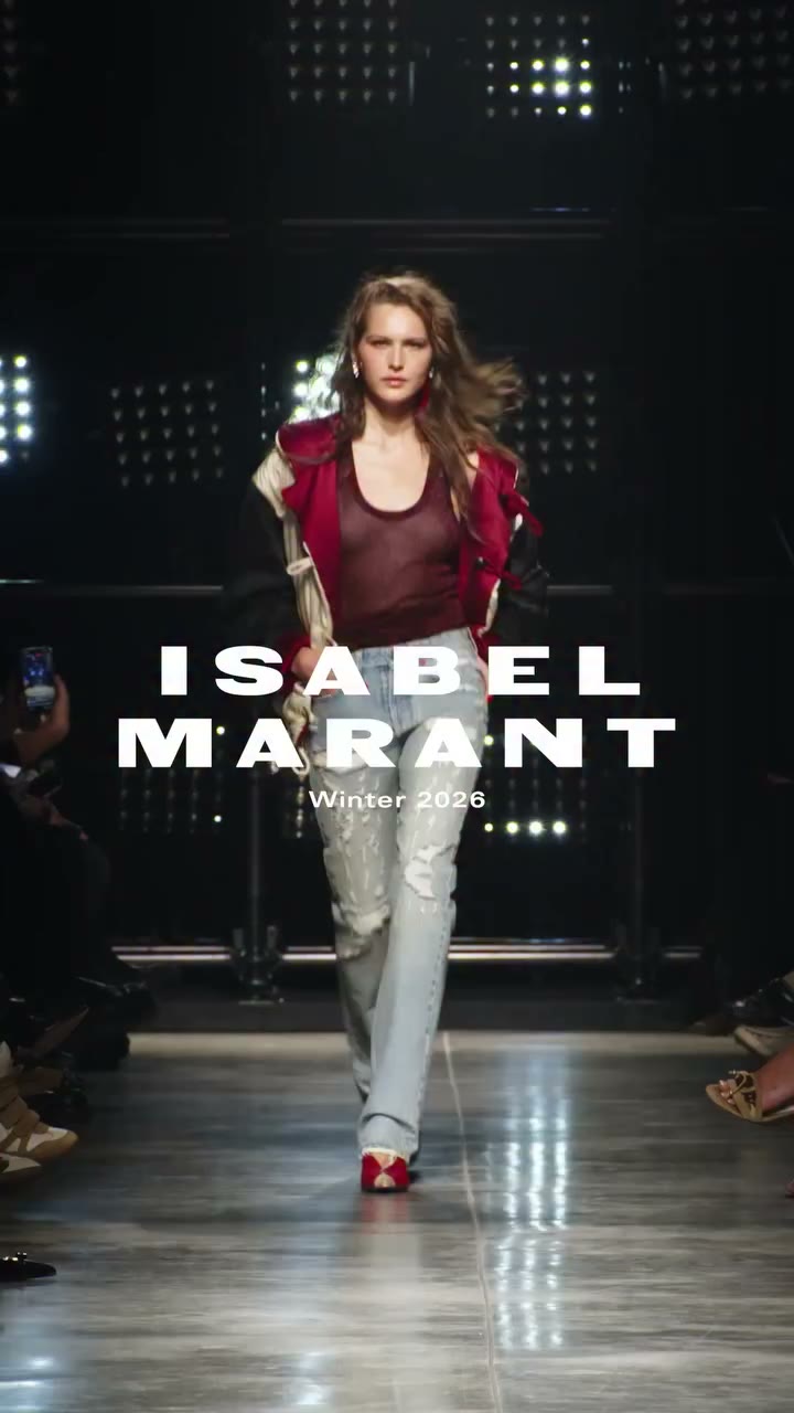 Winter 26 show by Kim Bekker. #IsabelMarant #PFW @bekkerkim