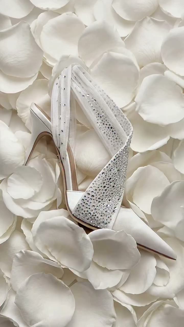 L’ Atelier Bridal by Gedebe is now open. A place where dreams take shape and…