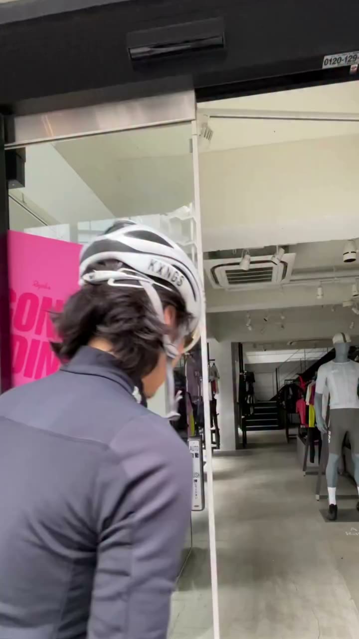 Rapha World Peloton コレクションが登場しました。 各チャプターのユニークな個性がウェアに直接織り込まれており、ローカルなテイストでグローバ…