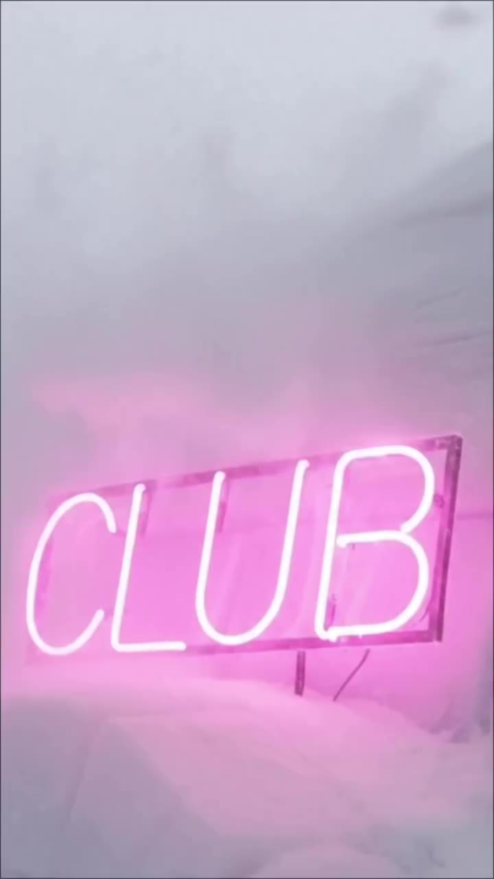 What the F..k 😂😅🐧 here is what’s in the Club ! The dial secret revealed the…