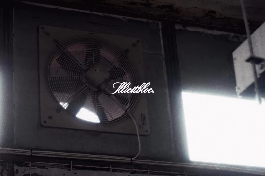 “The Mecca of British made fabrics” @illicit_bloc