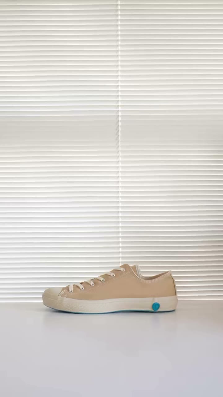 NEW IN COLOR #shoeslikepottery 🎥 @studioyo_design