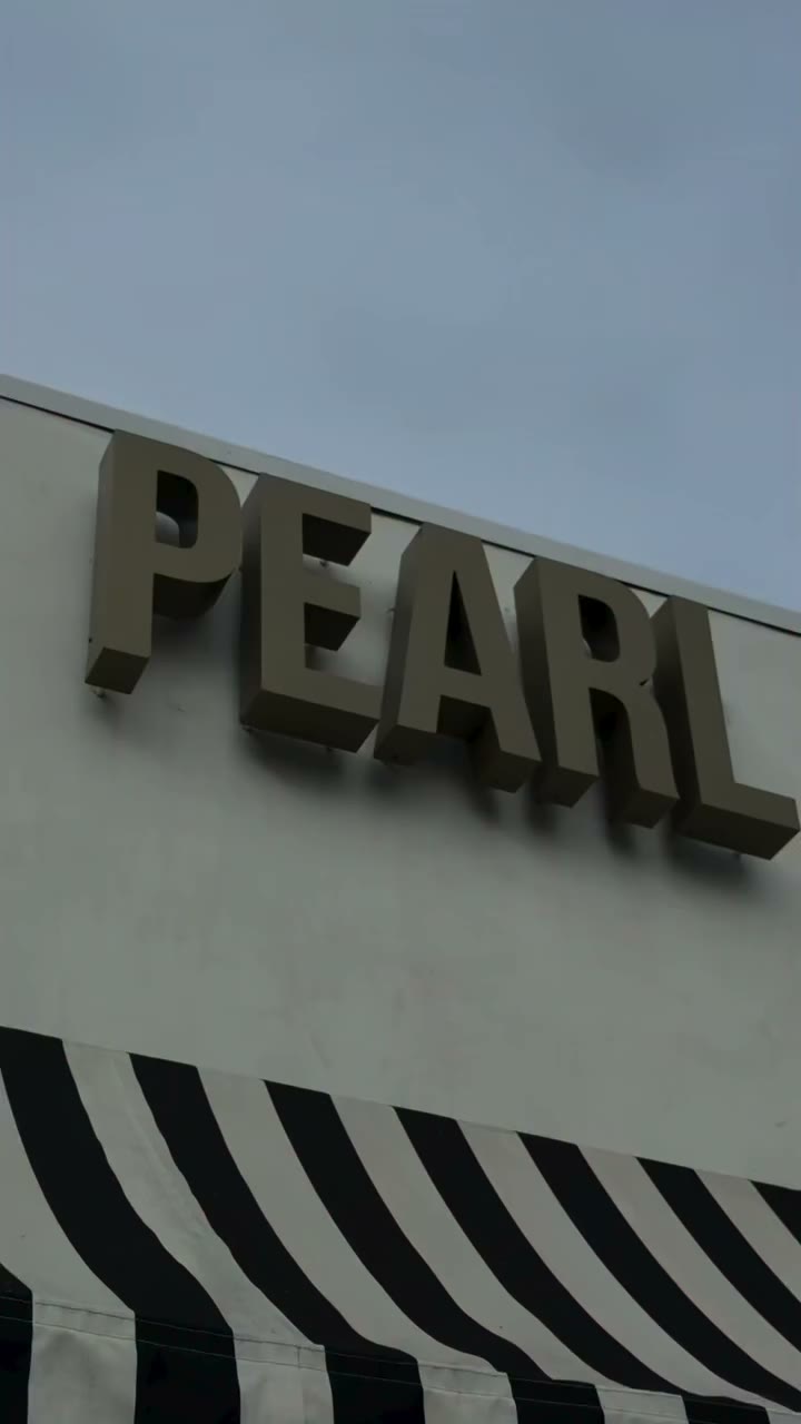 🕊️🕊️ @thepearlheadspa The health of your scalp is just as important as the…