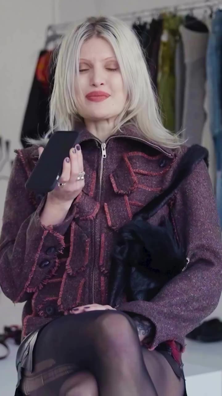 Okay divas who’s gunna make the Oops dance Icon fierce diva @Cassyette speaks…