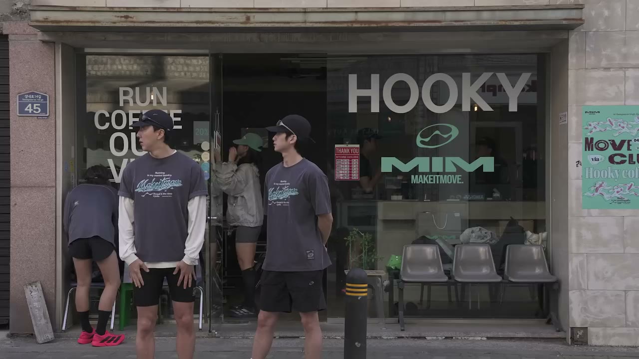 ‘Move Club’ via @hooky_coffee #MIM #MakeItMove #Running #Tshirts #Activewear