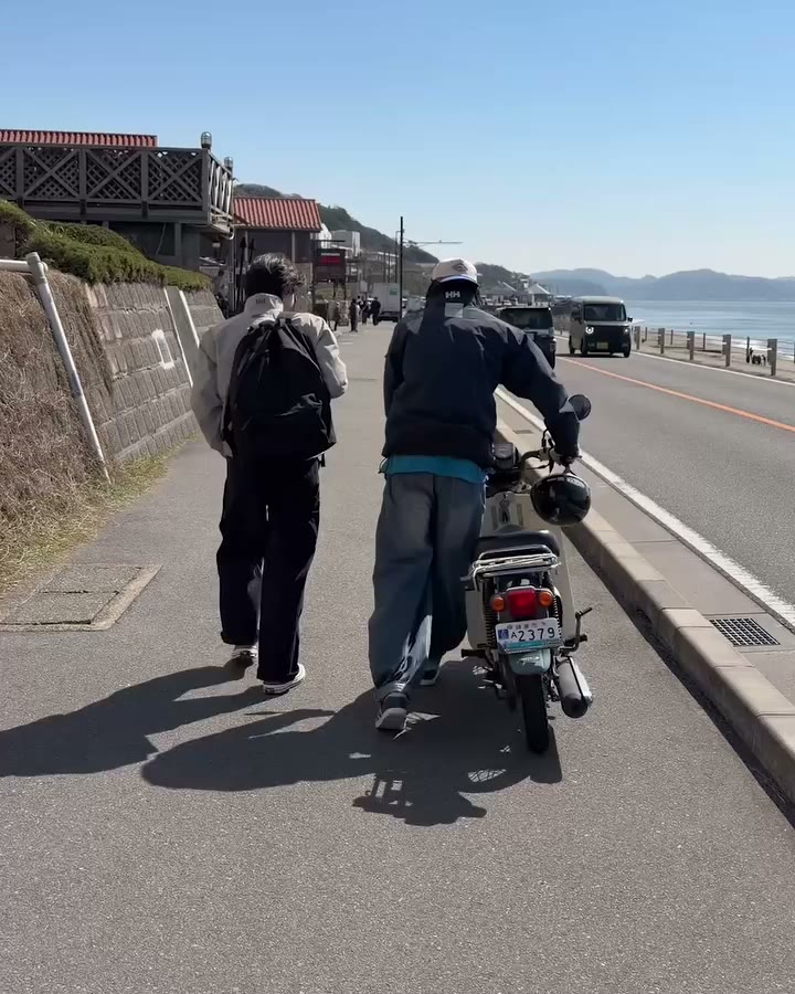 【HELLY HANSEN 通勤とプレスの仕事🌊】 ヘリーハンセンPR担当・JOEさんの1日に密着したブログを公開中。…