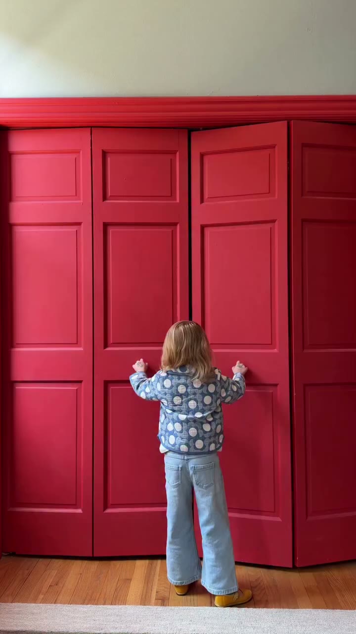 For the joy of dressing (and growing) up. #petitsezane #sezane #sezanelovers