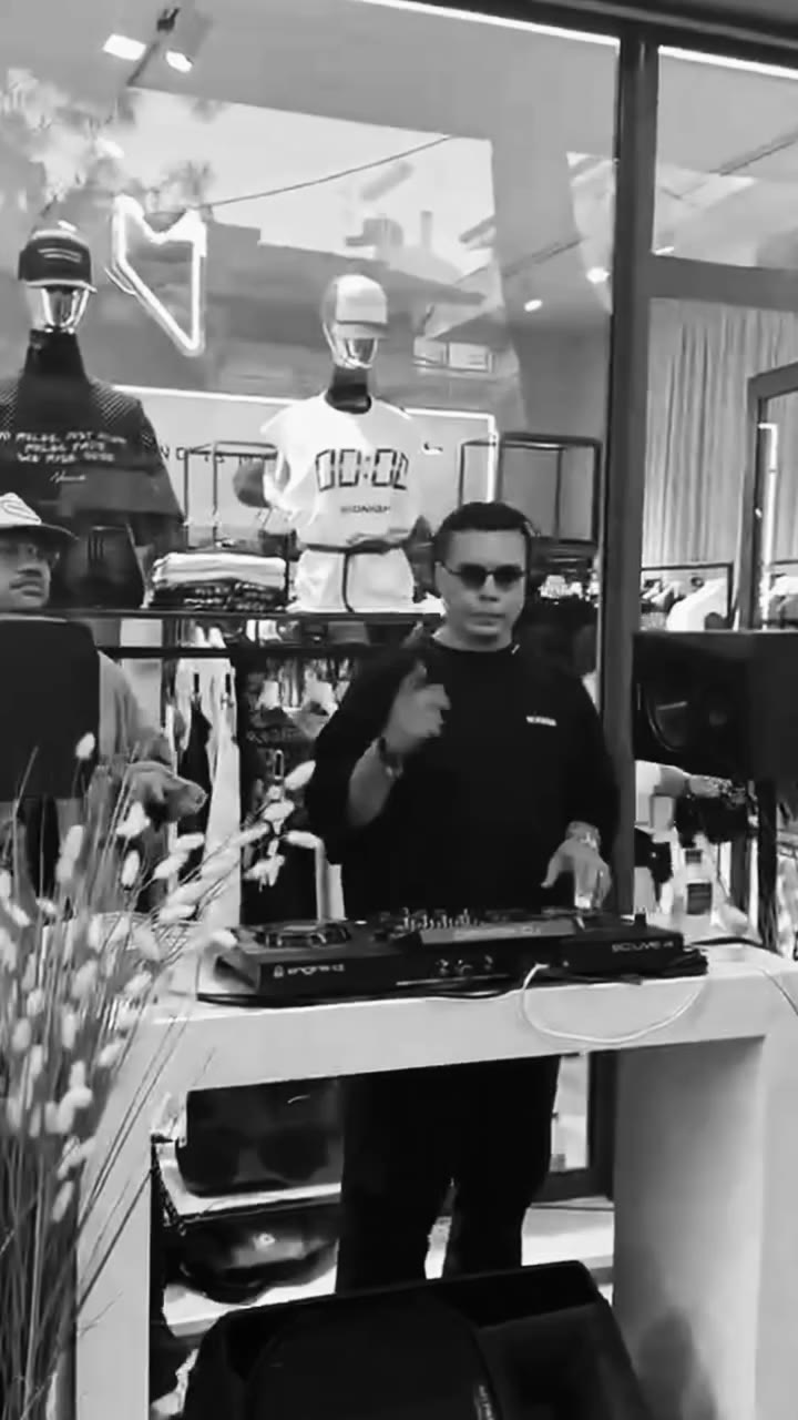 Music On Riccione Pop-Up. Numero 00 Store called, you definitely answered yes.