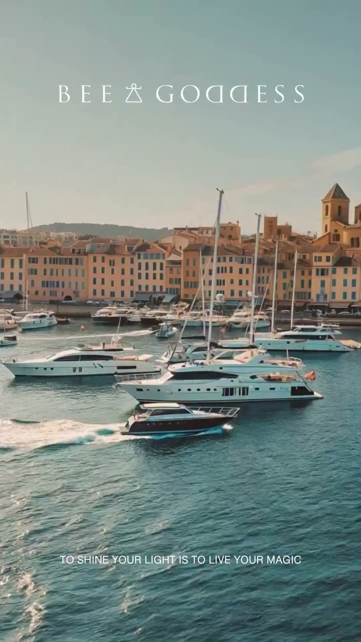 The magic of Saint-Tropez meets the world of Bee Goddess ✨ A summer…