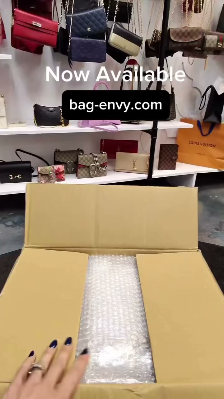 Now Available 👜 at BAG ENVY ♥️ Just listed on the site and you are seeing…