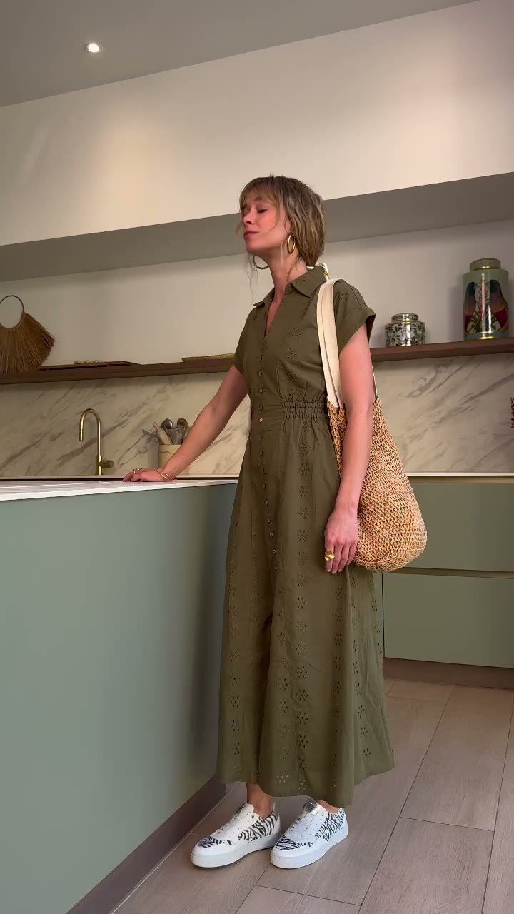 L'imprimé qui réveille votre vestiaire d'été 🦓⁠ ⁠ Pourquoi choisir entre…