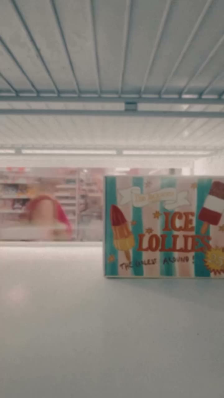 The coolest ice lollies in town!