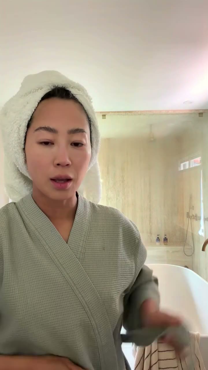 I discovered @yolubeauty thru their Japanese head spa experience and it’s…