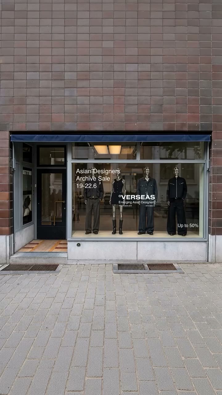 °V ARCHIVE SALE ° ANTWERP 19-21.6 ° Opening event Friday 19.6 from 6-10PM…