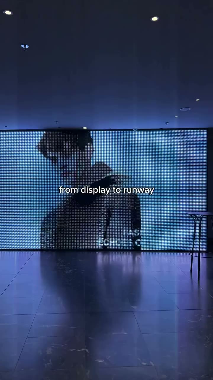 An unforgettable finale! To celebrate the finissage of “Gallery Looks” and our…
