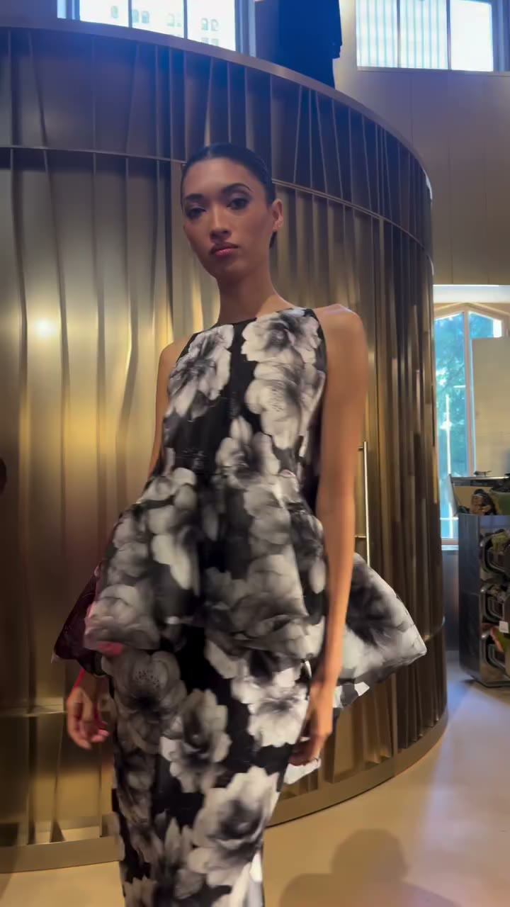 Sleek bun on @aqua for @frederickanderson_designer resort collection
