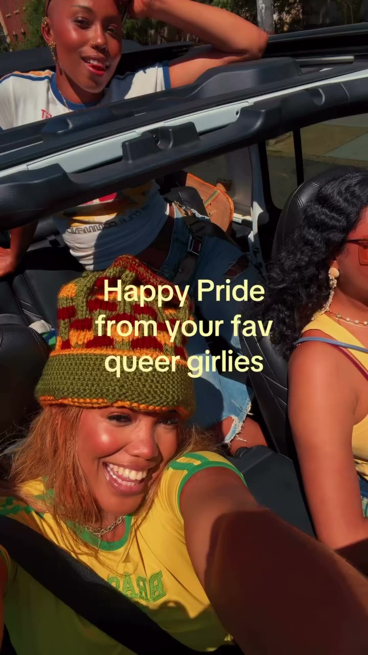 Happy Pride from your fav queer girlaaas ☺️ #wlw #pride