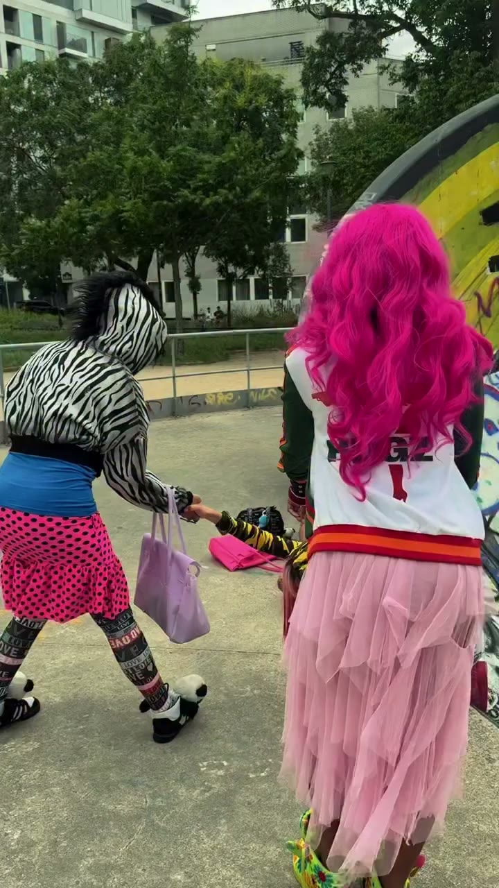 #mannequinchallenge🔥 Styling by @emojie_style Filming by @louisexsvd Talents…