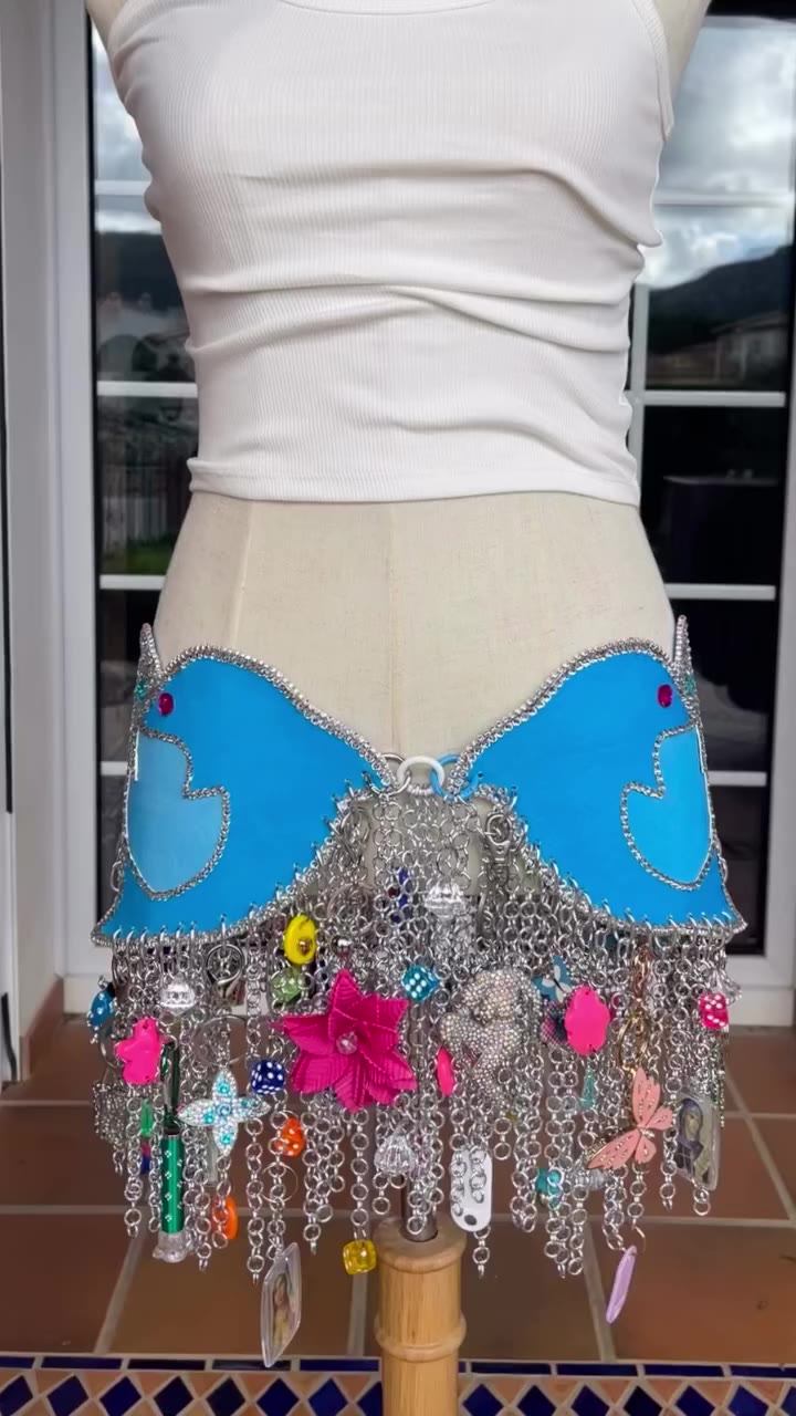 Dolphin keychain Belt 🌈🐬💞 #keychain #zaralarsson #handmade #fashionstyle