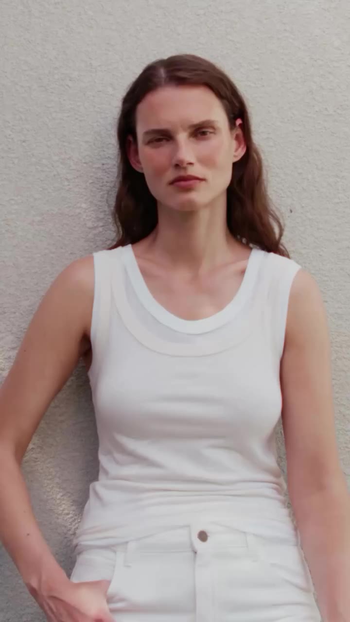 Barely there layers in Tissue Jersey ⠀⠀⠀⠀⠀⠀⠀⠀⠀ www.enzacosta.com