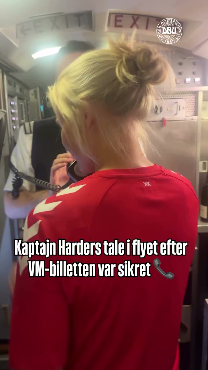 “It’s your captain speaking.” 📞 Pernille Harder havde selvfølgelig nogle…
