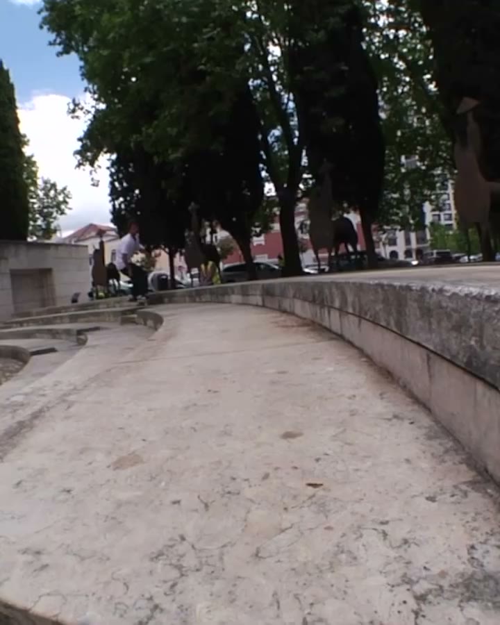 🇵🇹 @skankiee 🤝 @enriquemayor 🇵🇹 10 Days all filmed in Lisbon ‘DUOS’ part…