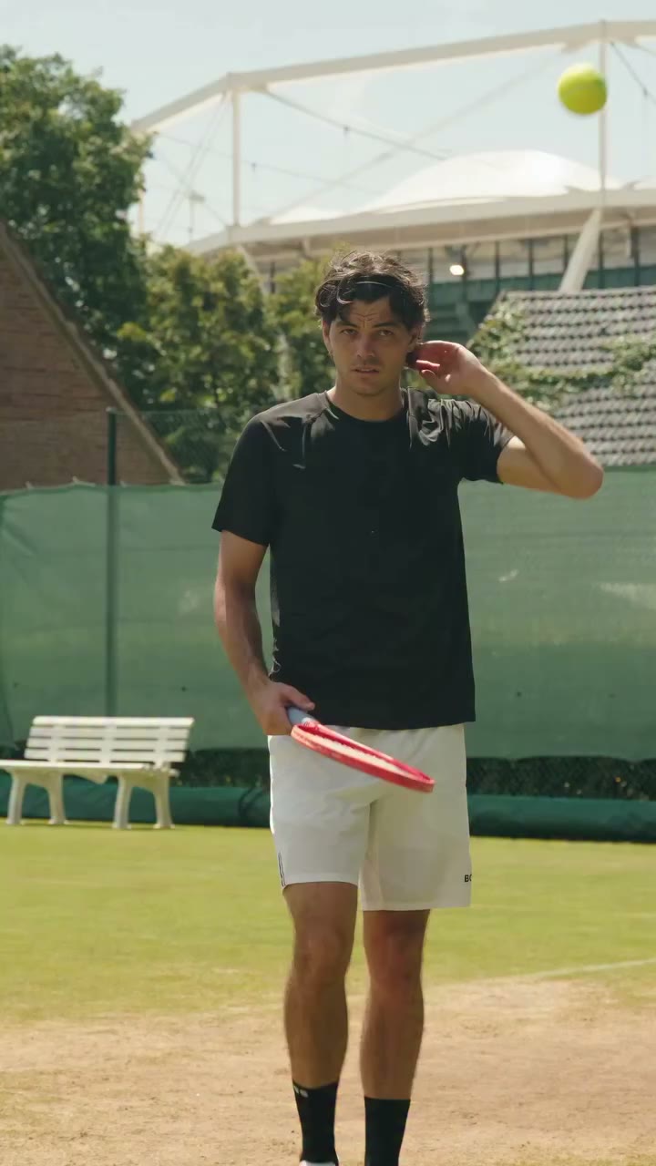 The calm before the storm🌪️ 🎥: @cafassosatelier #tennis #atp #atphalle #TWO26