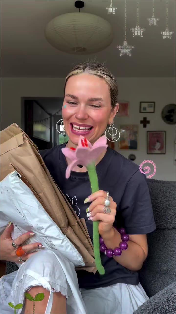small businesses u should know aboit part 3 ⋆˚꩜｡unboxing some of my fav brands…