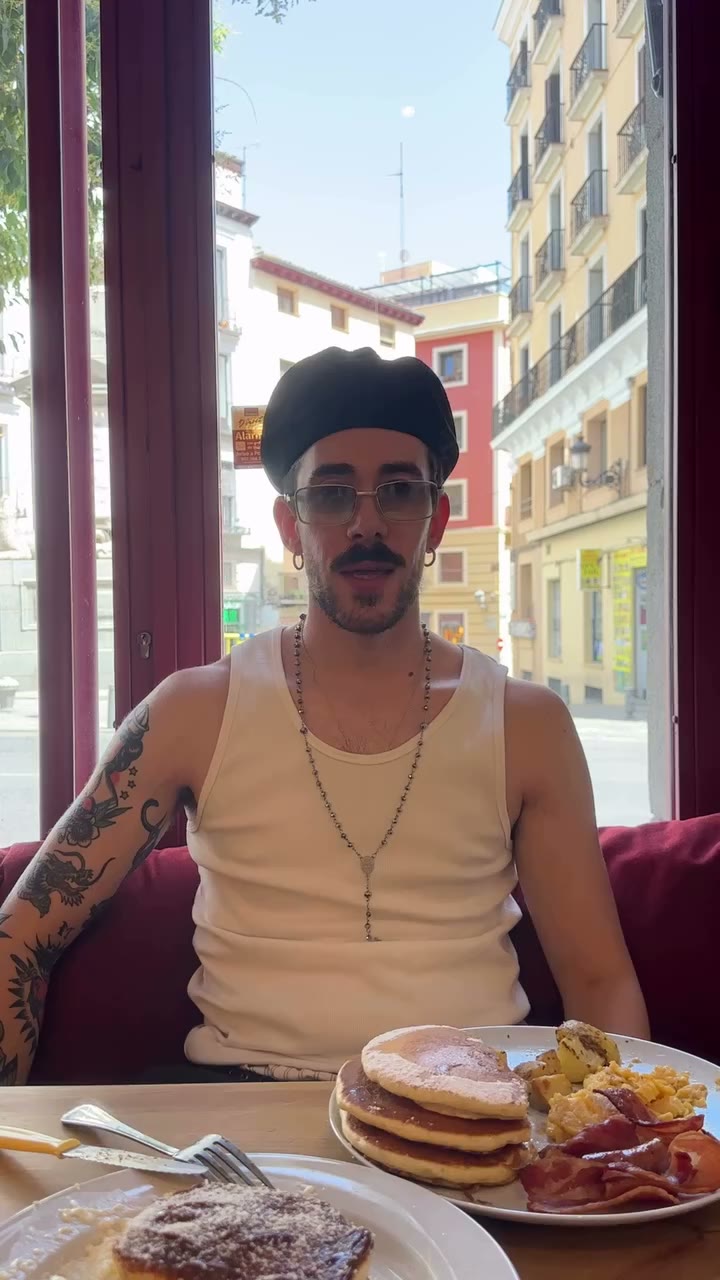 ¿Que plato elegís vosotros de @billybrunchmadrid ? Yo opté por deslizarme…